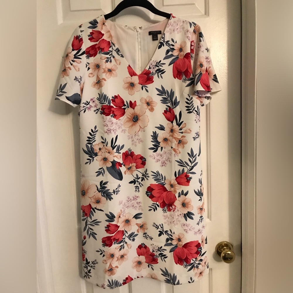 Ann Taylor white floral print shift dress